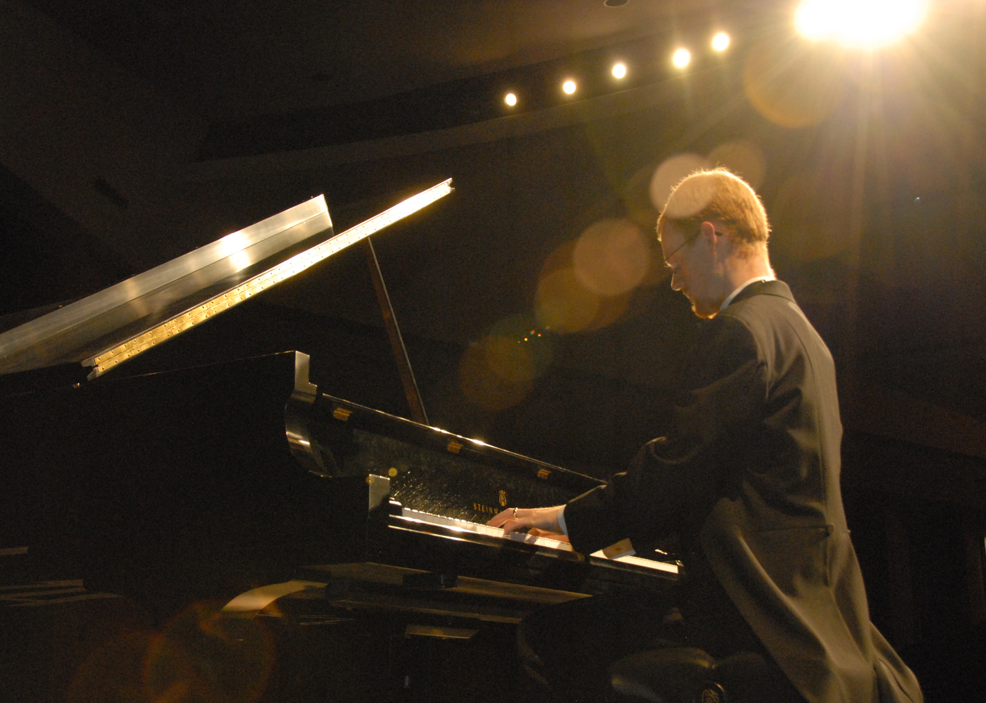 Richard Fountain in spotlight